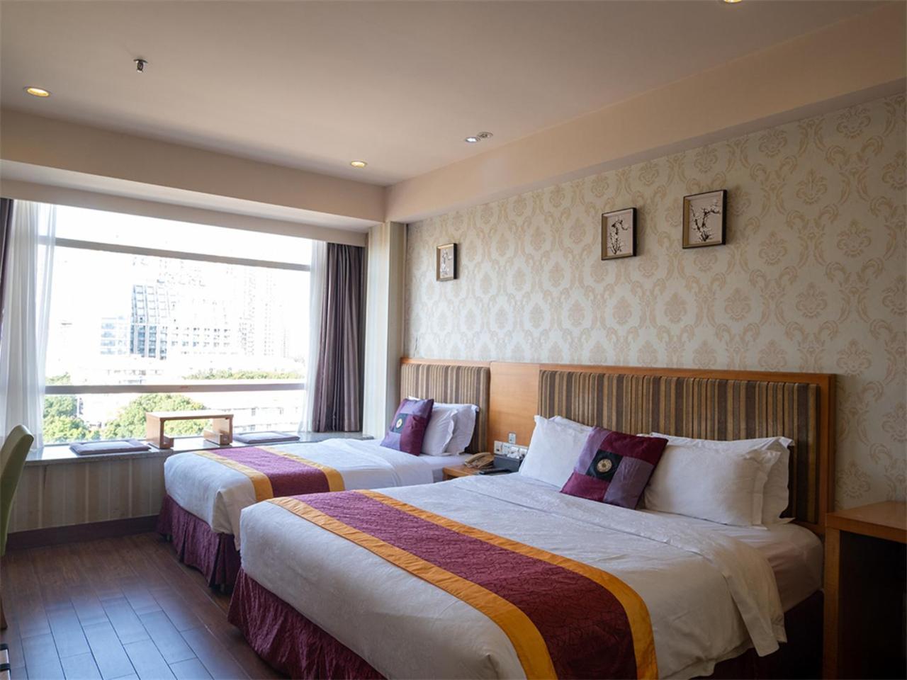 Royal Garden Hotel Guangzhou Exterior photo