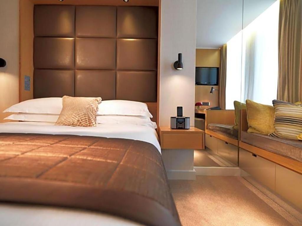 Royal Garden Hotel Guangzhou Exterior photo